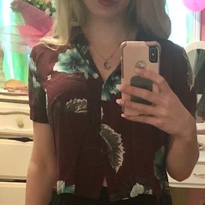 Volcom button down Hawaiian tropical top 🔝 👕